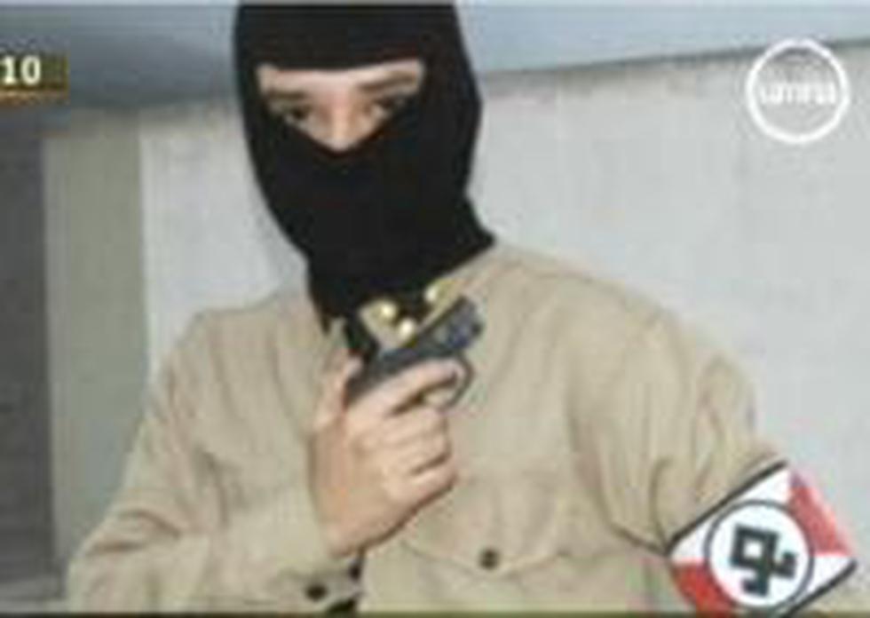 Neonazis peruanos 'pasean' por las redes sociales