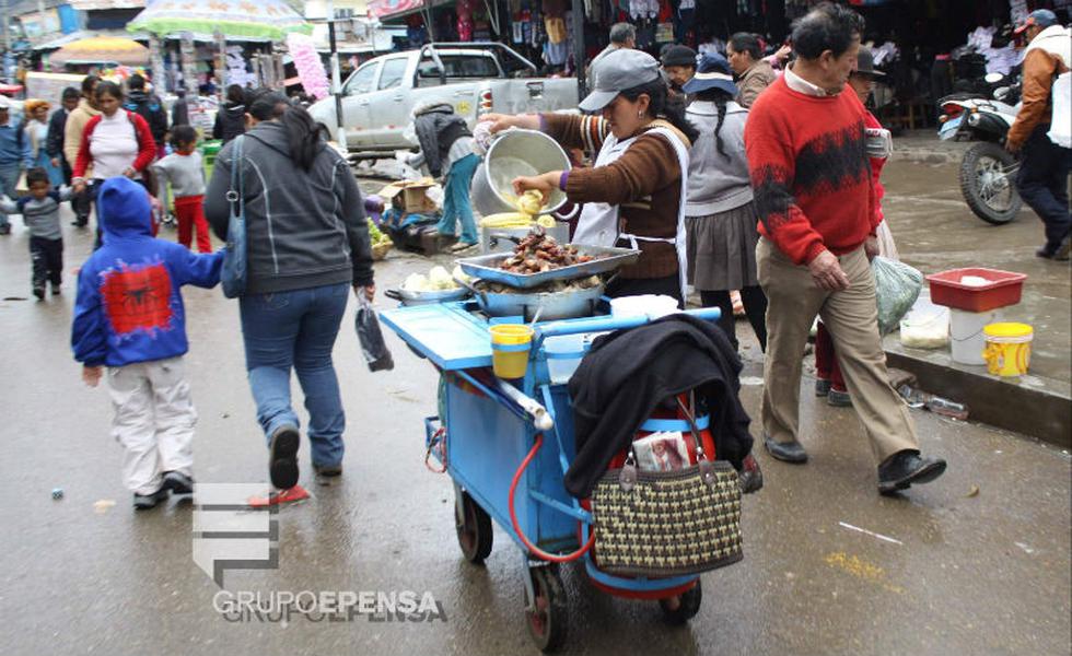 5 mil ambulantes invaden los mercados y calles de Huancayo 