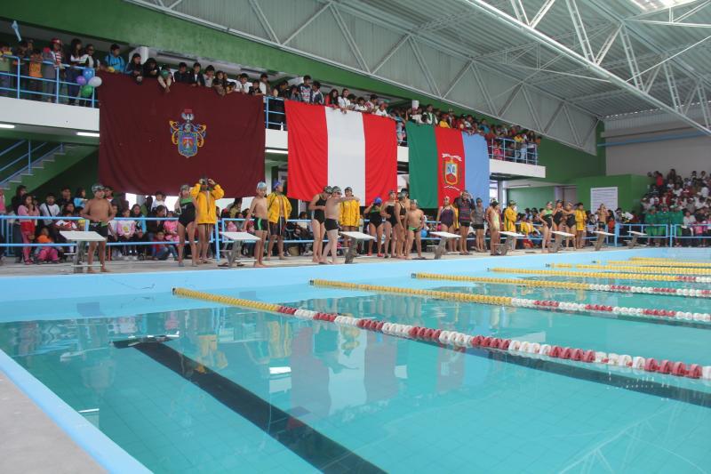 Piscina olímpica de Cayma reabrió sus puertas