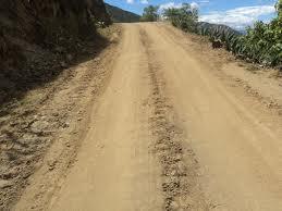 Mejoran trocha en vía Paucarbamba - Churcampa 