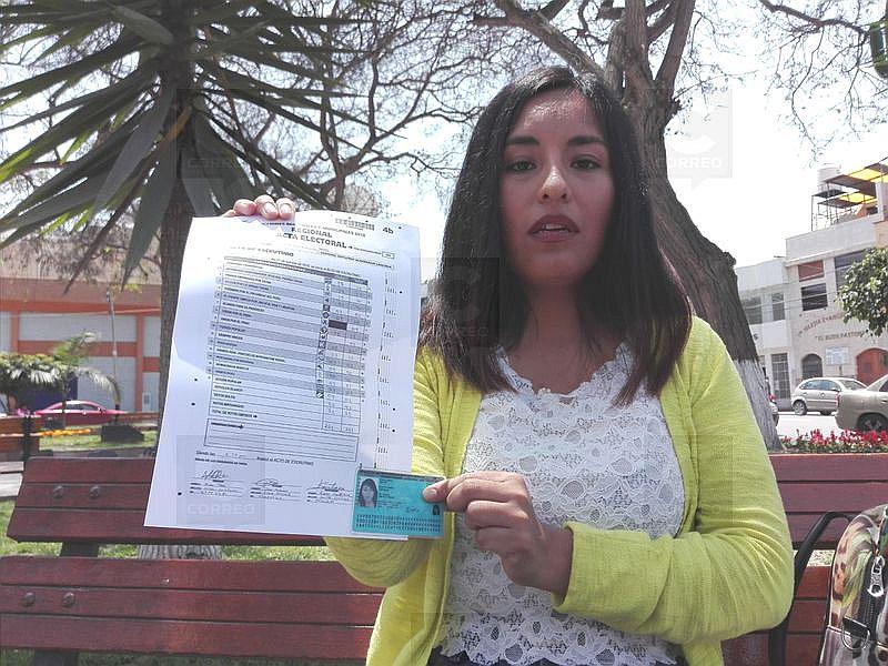 Miembro de mesa denuncia falsificación de firma en acta de sufragio