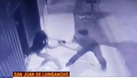 San Juan de Lurigancho: delincuentes apuñalan a joven para robarle su celular