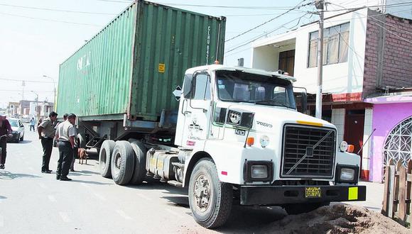 Samanco: Delincuentes asaltan tráiler que transportaba S/ 100 mil soles en productos lácteos