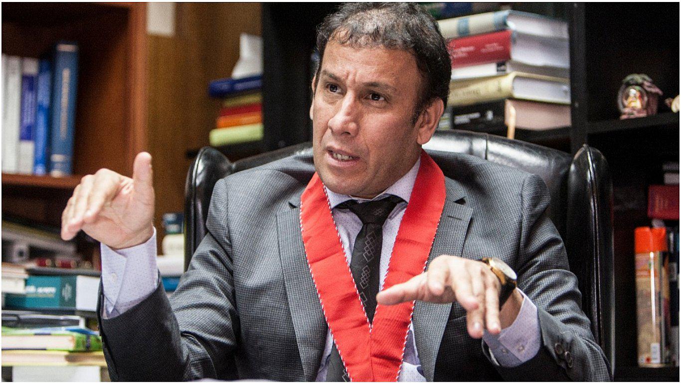 Fiscal Peña Cabrera: "Hay un comportamiento indebido por parte del Colegio de Abogados"