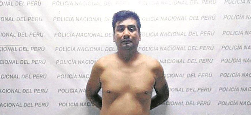 Rocía gasolina a expareja y a su hija