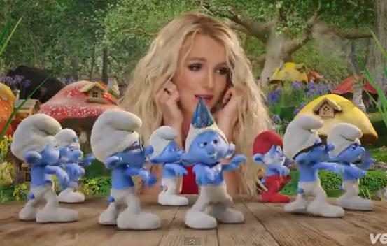 Los Pitufos 2: Mira el nuevo video de Britney Spears