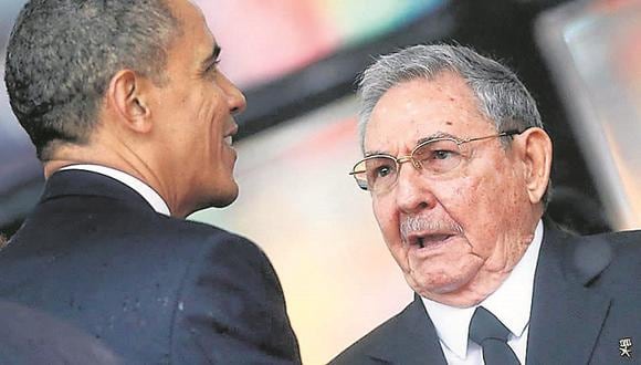 Barack Obama y Raúl Castro estrechan relaciones