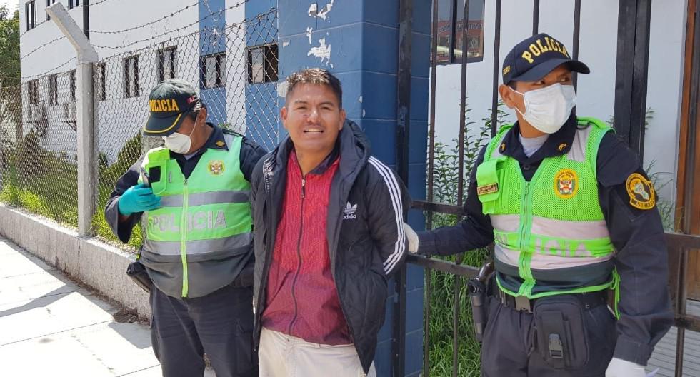 Arequipa: Comerciante golpea a su madre y cuando es detenido se ríe. (GEC)
