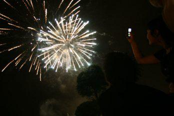 Salva de 21 camaretazos anunciará día festivo