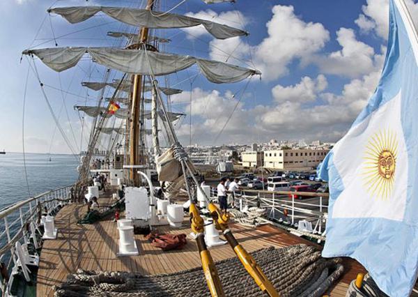 Tribunal de Ghana rechaza liberar fragata argentina retenida