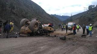 Maquinaria pesada vuelca, rescatan a operario de 21 años pero fallece de camino al hospital   