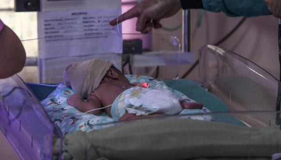 Foto referencial de un bebé prematuro.