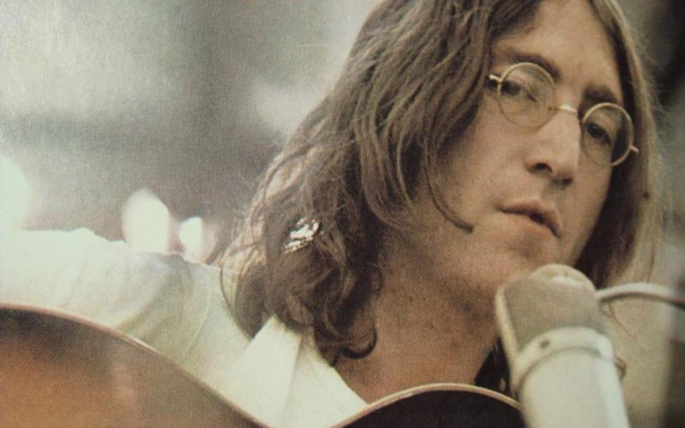 John Lennon: Centenar de dibujos y manuscritos se exponen antes de subasta