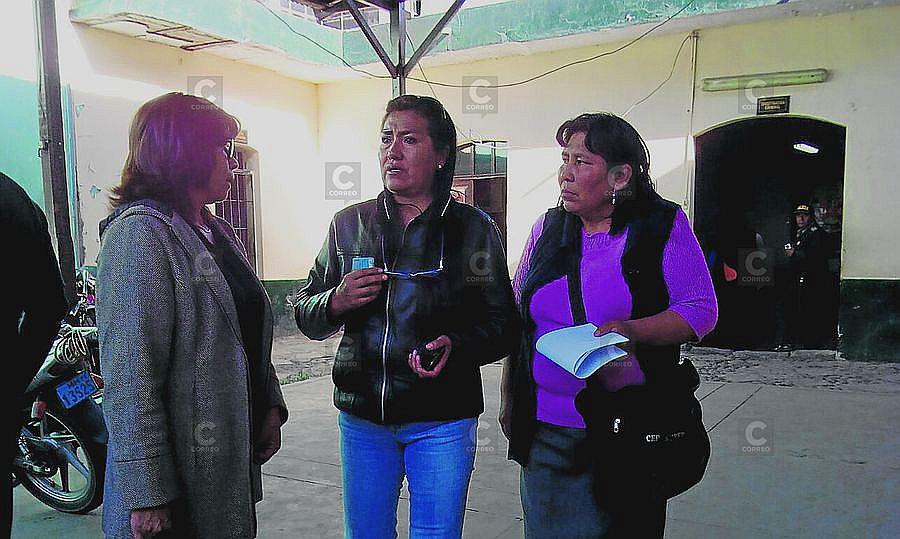 Miembros del Sutep terminan en la comisaría por agresión a dirigenta