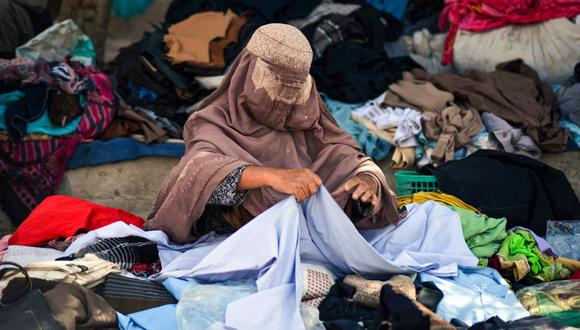 Los talibanes no han atacado físicamente a las mujeres que estudian o trabajan en Kandahar (sur), según varios testimonios.(Foto: Javed Tanveer / AFP)