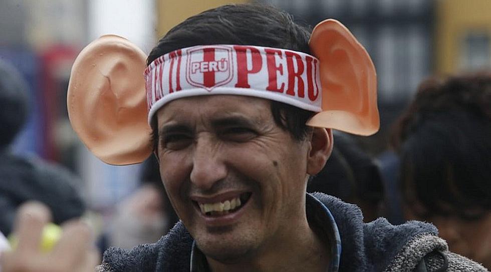 Perú vs. Brasil: Hinchas se congregan en la Plaza de Armas 