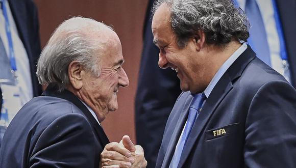 FIFA: Blatter habría sobornado a Platini con 2 millones de euros