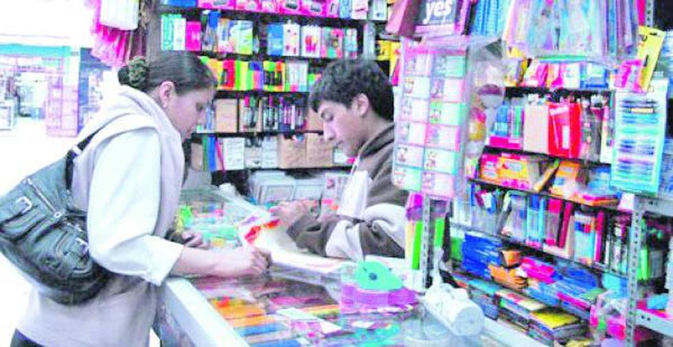 Útiles no autorizados son un peligro para alumnos