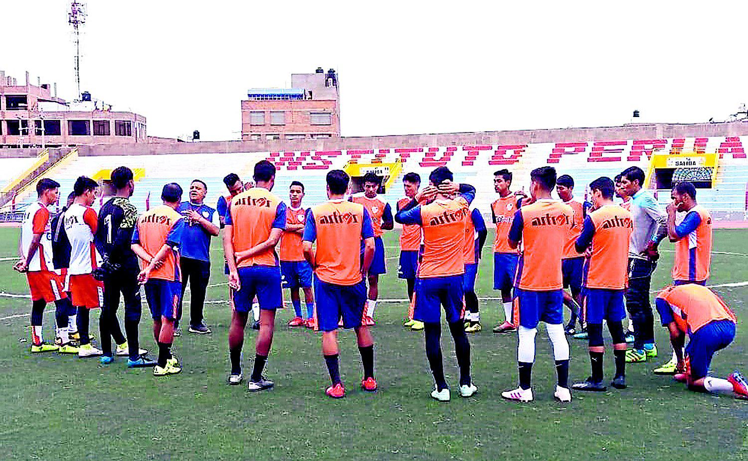 Afonso Ugarte apostará por jugadores puneños