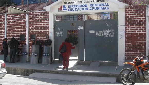 Emiten directiva regional para orientar proceso de recuperación de clases en Apurímac