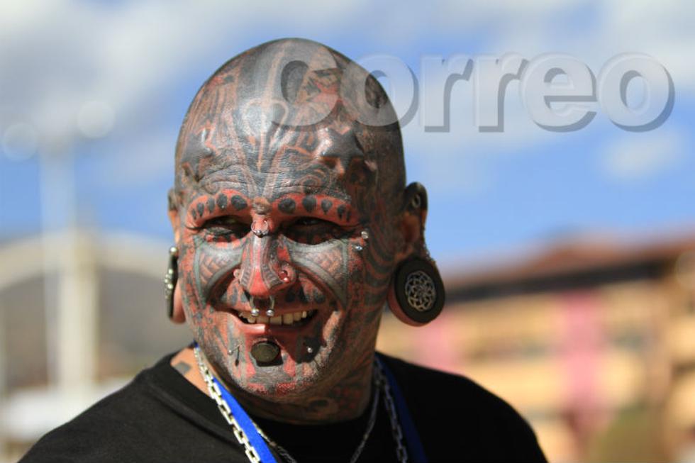 El hombre más tatuado del mundo alborota a Huancayo (FOTOS)