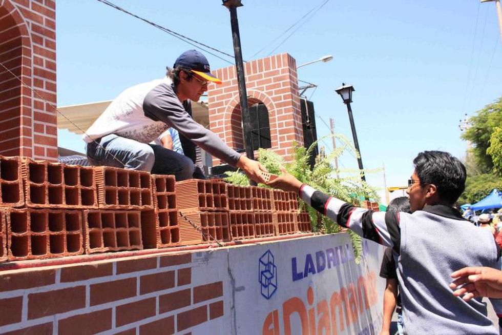 FOTOS: Moquegua celebra 472ª aniversario con vistoso corso