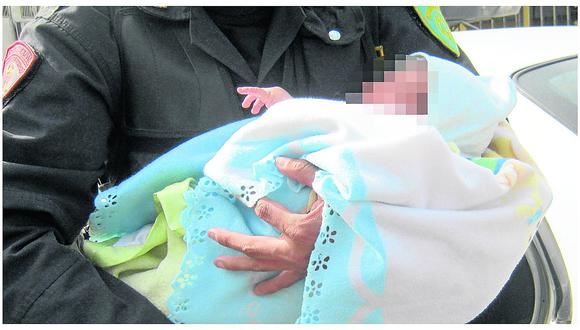 ​Bebé nace al interior de una miniván en Jauja y familiares la ayudan