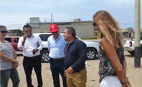 Natalia Málaga inspecciona terreno donde se ejecutaría importante obra deportiva 