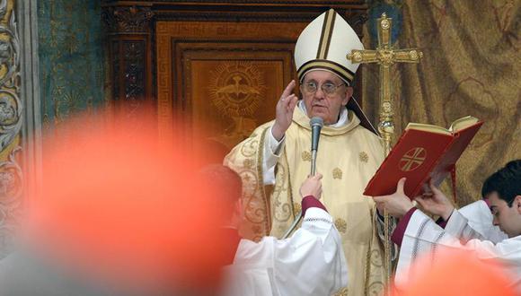 Nuevo Papa celebra primera misa de su pontificado en la capilla Sixtina