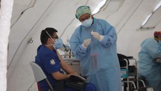 Más de 17 mil profesionales de la salud del Seguro Social recibieron la tercera dosis en Lima y Callao