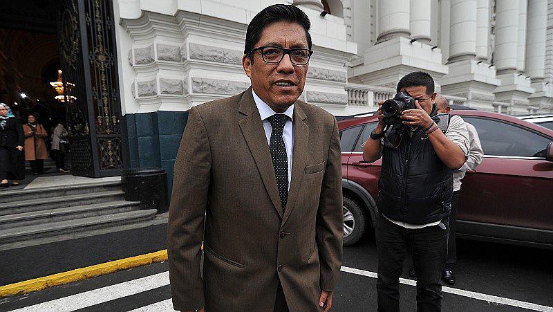 Vicente Zeballos será interpelado por el Congreso el 2 de septiembre