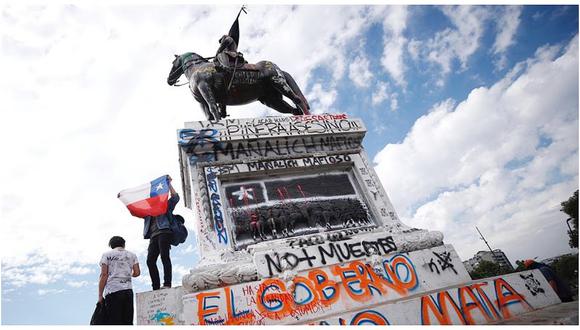 Chile: Carabineros intentan dispersar a manifestantes de la Plaza Italia (FOTOS)