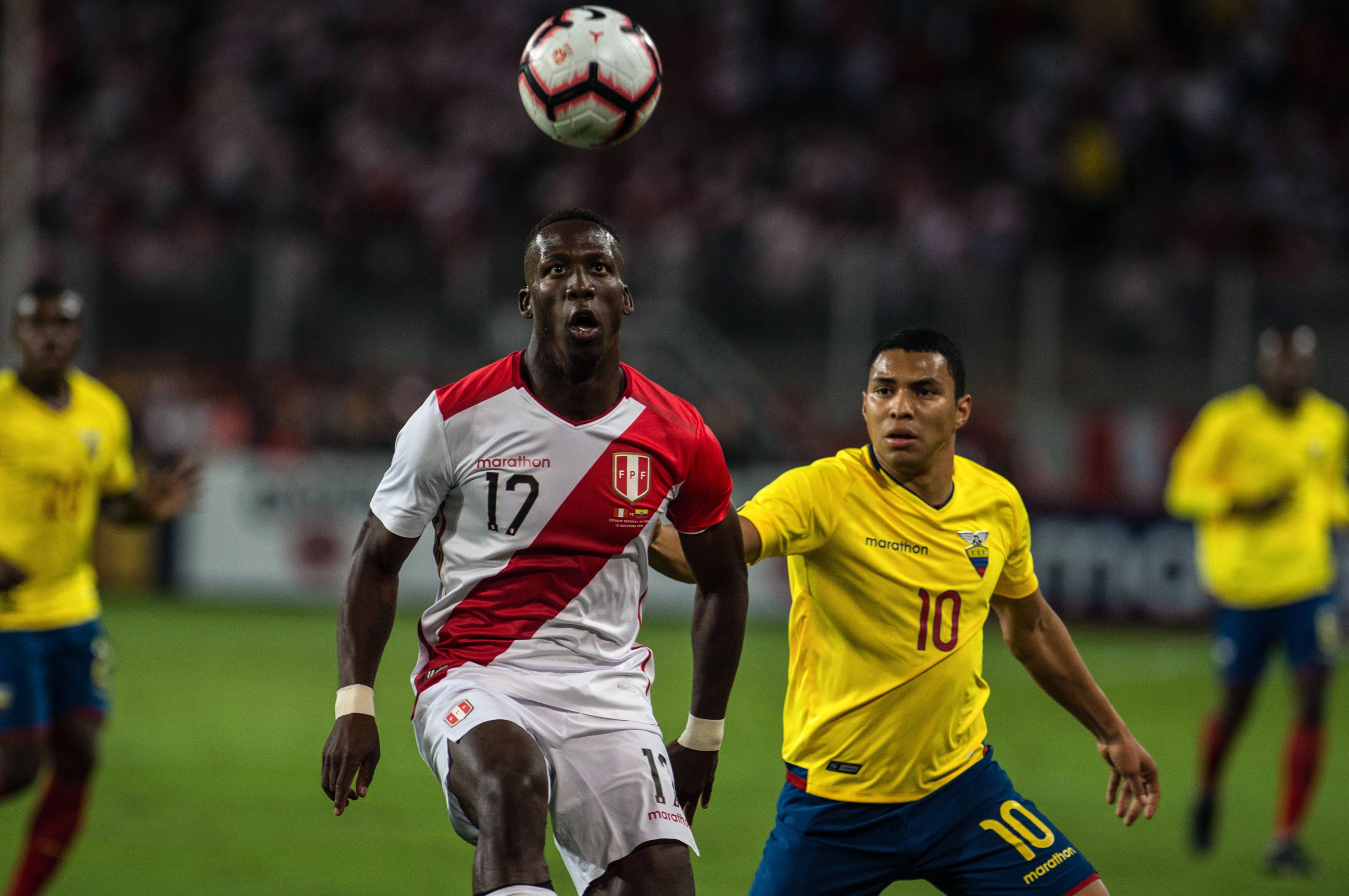 Peredo viajó a Rosario para entrevistarlo y un mes después regresó a la Videna. (Foto: AFP)