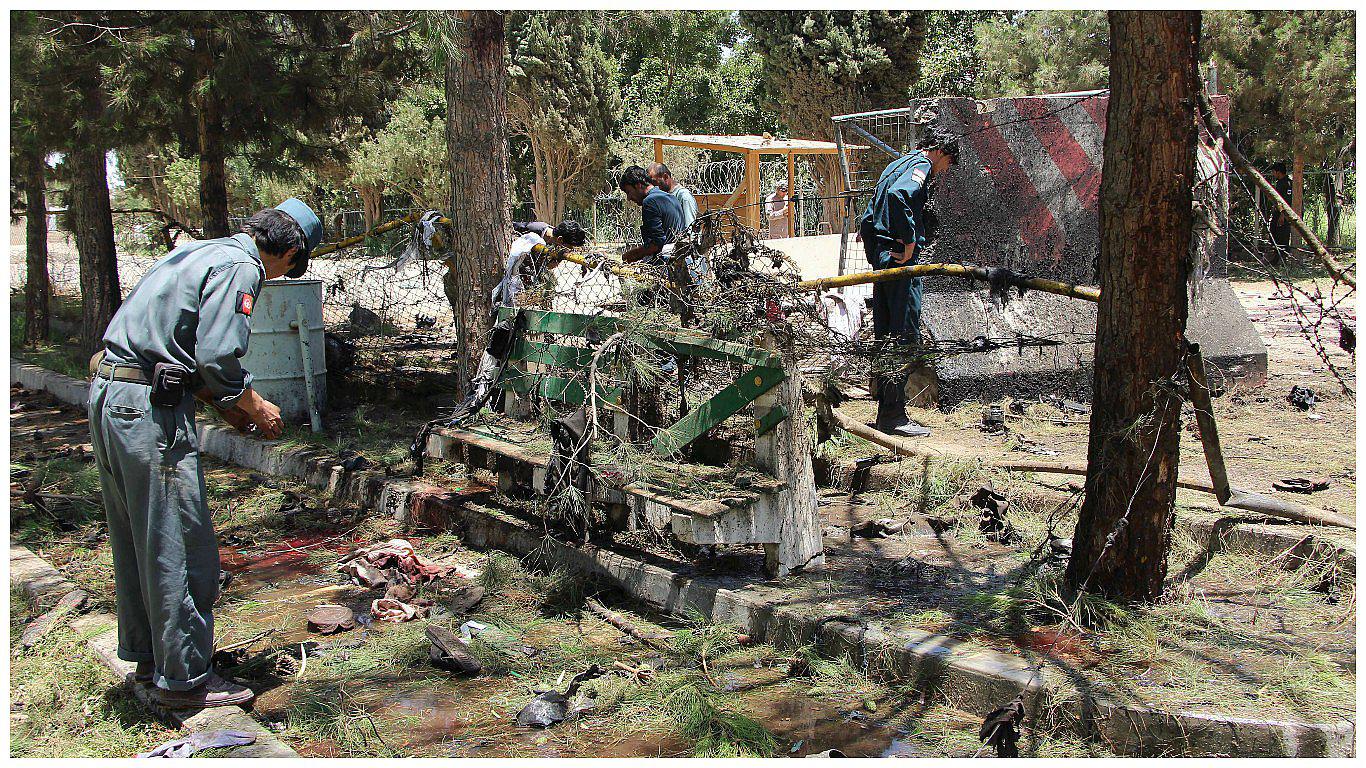 Afganistán: Al menos 34 muertos y 58 heridos en atentado contra sucursal bancaria