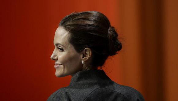 Angelina Jolie fue distinguida por Reina Isabel II