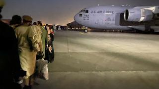 Afganistán: los talibanes prometen de nuevo a EE.UU. que permitirán evacuar más ciudadanos