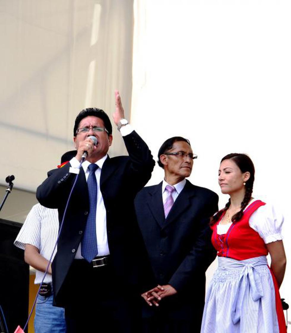 Pasacalle pasqueño en las principales calles de Lima (FOTOS)