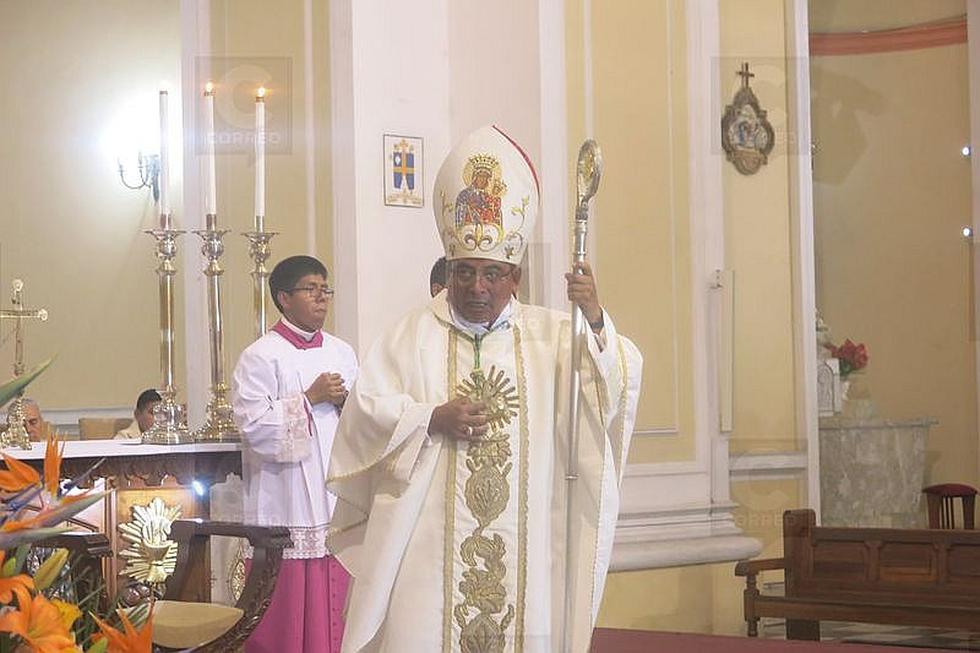 Virgen del Rosario recorre calles de Tacna [Fotografías]