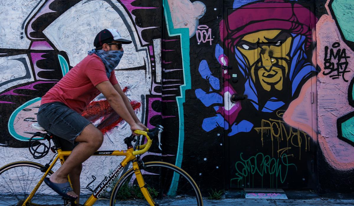 La tasa de desempleo se elevó en Miami por la pandemia del coronavirus. (Foto: AFP/Chandan Khanna)