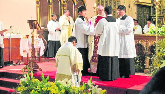 Huancavelica tiene nuevos sacerdotes 