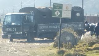 Puno: acusan a la Escuela de la PNP de botar basura en área pública de Jayllihuaya