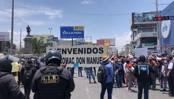 Trabajadores  y comerciantes de Arequipa protestan por cuarentena y anuncian movilización para que presidente retire medida de la ciudad (Foto: Omar Cruz)