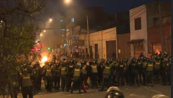 Policías arrojaron gas lacrimógeno en las últimas protestas de Lima. (Foto: archivo)