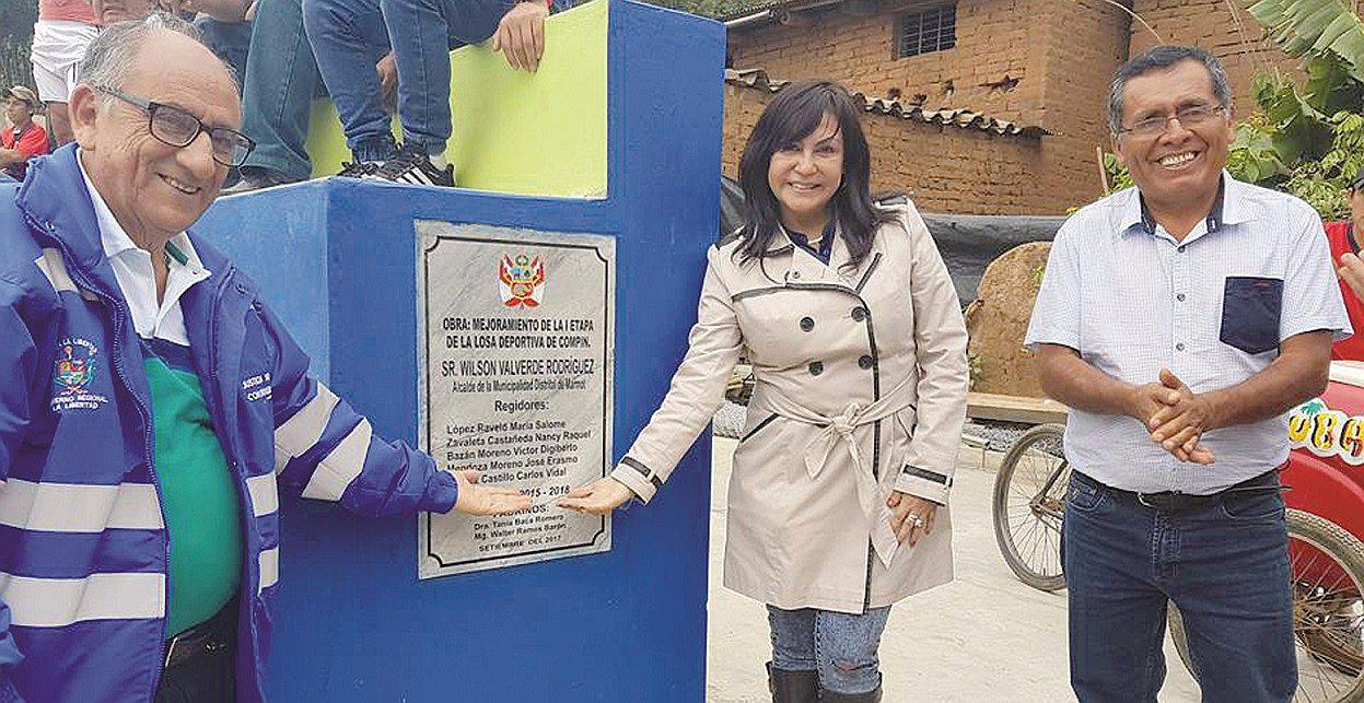 Tania Baca fue madrina de 14 obras cuando fungía de consultora 