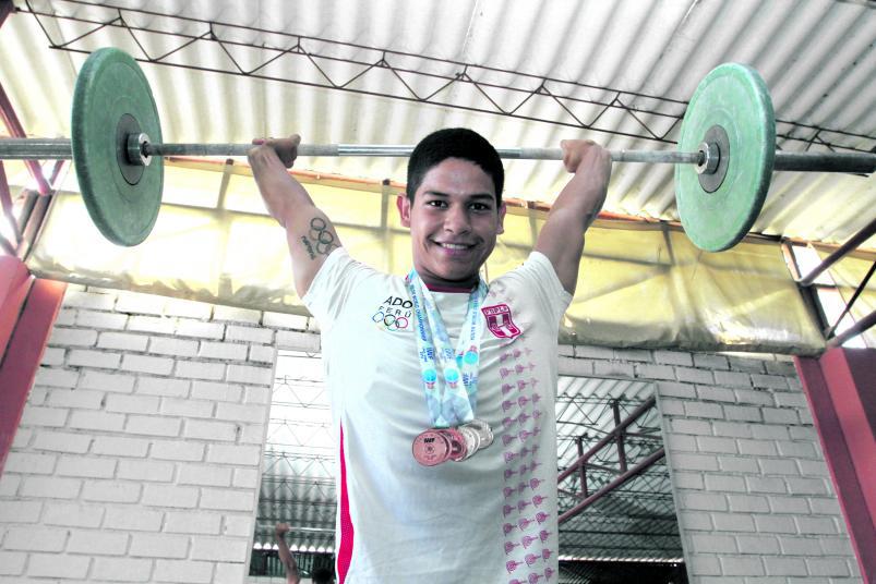 Óscar Terrones: "Se necesita voluntad y persistencia para triunfar"