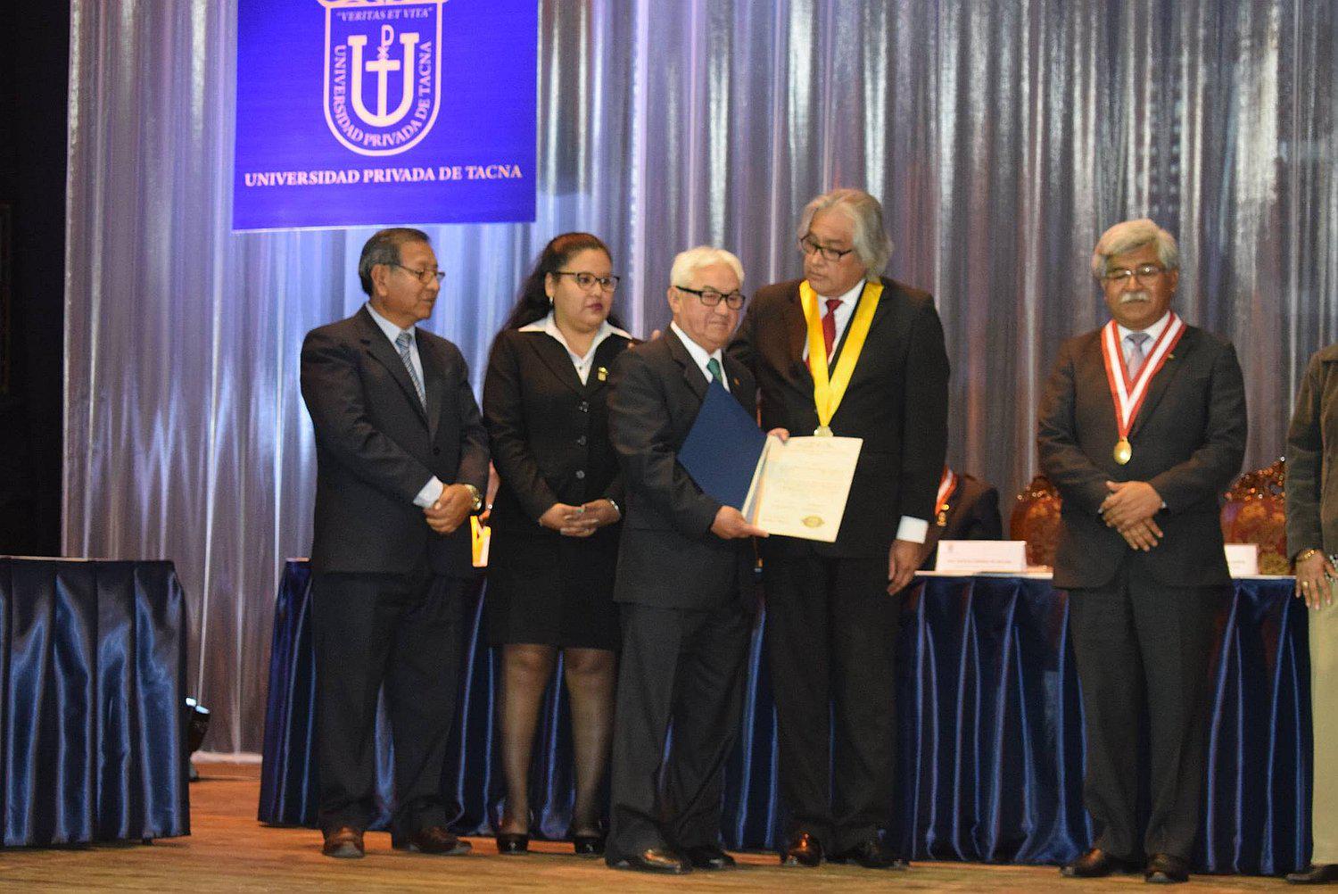  Universidad Privada de Tacna recibió acreditaciones de nueve especialidades 