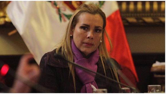 Fiorella Molinelli: acusan a ministra de ofrecer beneficios sociales a cambio de apoyo a PPK (VIDEO)