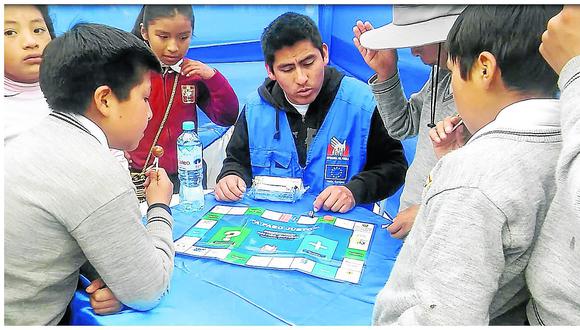 ​Con juegos divertidos enseñan sus derechos a niños de Huancavelica
