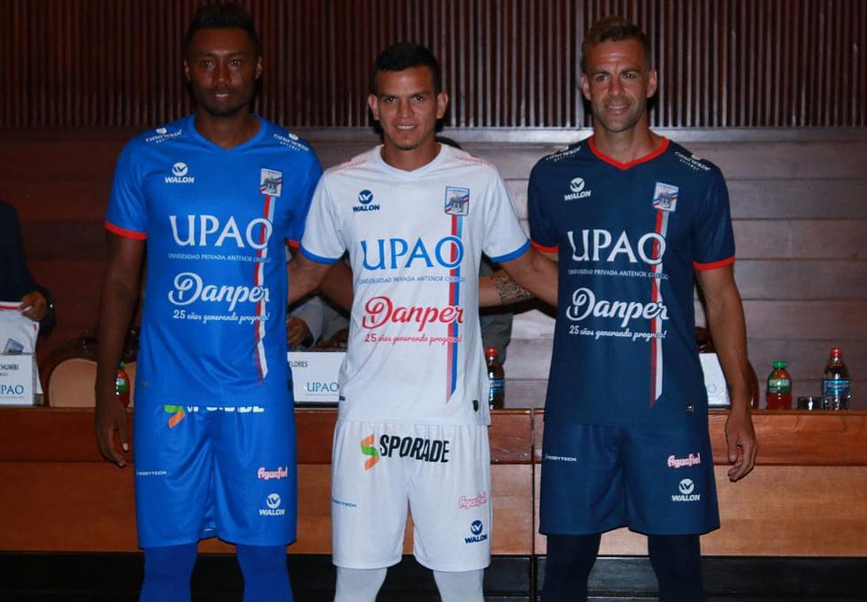 Carlos A. Mannucci presenta su nueva piel (FOTOS)