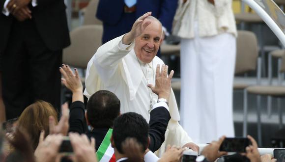 Papa Francisco se despidió de Estados Unidos y partió a Roma